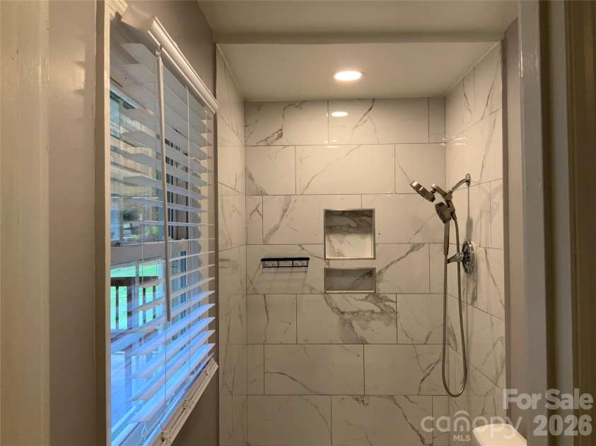 44 Rathfarnham Road, Asheville, NC 28803.  MLS# CAR4400522, YatesRealty ID 35097. 