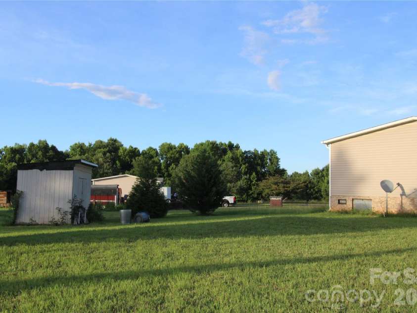 104 Waynes Place, Kings Mountain, NC 28086.  MLS# CAR4400434, YatesRealty ID 35098. 