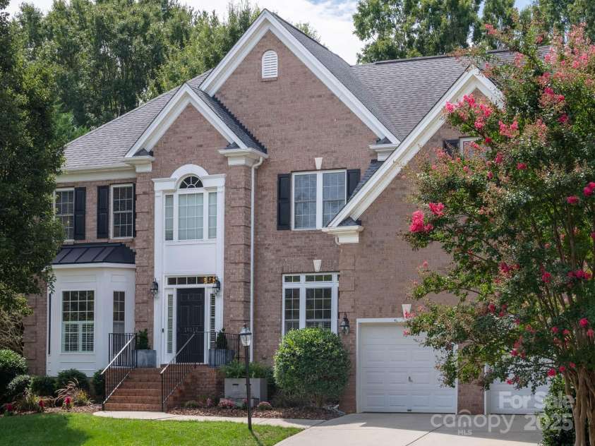 19112 Glouster Court, Cornelius, NC 28031.  MLS# CAR4291361, YatesRealty ID 35099. Beautiful brick home in popular Cornelius neighborhood