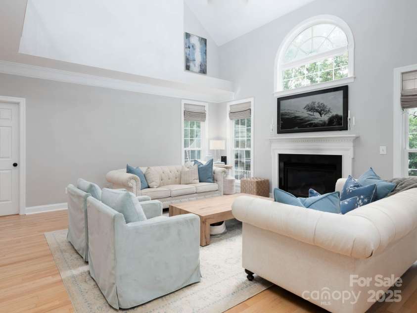 19112 Glouster Court, Cornelius, NC 28031.  MLS# CAR4291361, YatesRealty ID 35099. Open and flowing floorplan, highlighted by a two-story great room