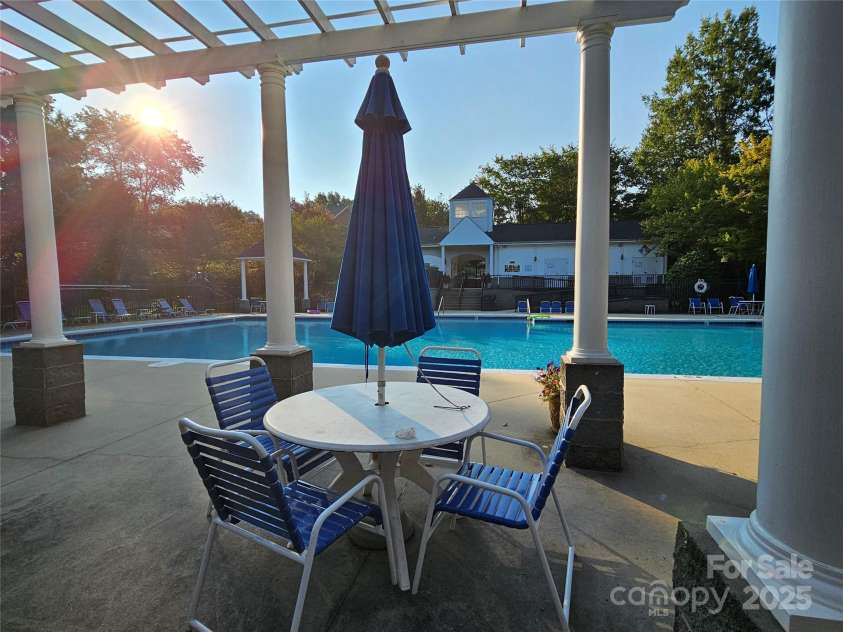 19112 Glouster Court, Cornelius, NC 28031.  MLS# CAR4291361, YatesRealty ID 35099. Relax with friends