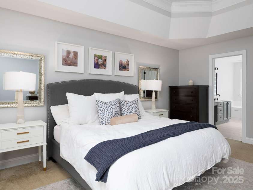 19112 Glouster Court, Cornelius, NC 28031.  MLS# CAR4291361, YatesRealty ID 35099. Two walk in closets for primary suite