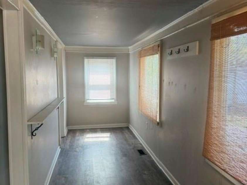 812 Mill Street, Albemarle, NC 28001.  MLS# CAR4400622, YatesRealty ID 35099. Flex Space