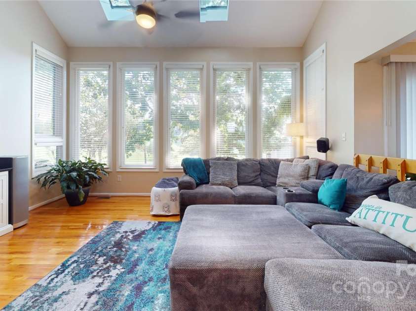 95 Lake Club Lane, Nebo, NC 28761.  MLS# CAR4171181, YatesRealty ID 351. 