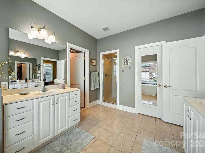 510 7th Street, Conover, NC 28613.  MLS# CAR4297080, YatesRealty ID 35101. 