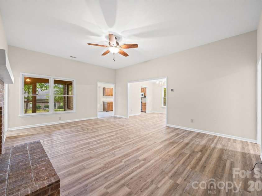 5053 Suwarrow Court, Tega Cay, SC 29708.  MLS# CAR4395650, YatesRealty ID 35103. 