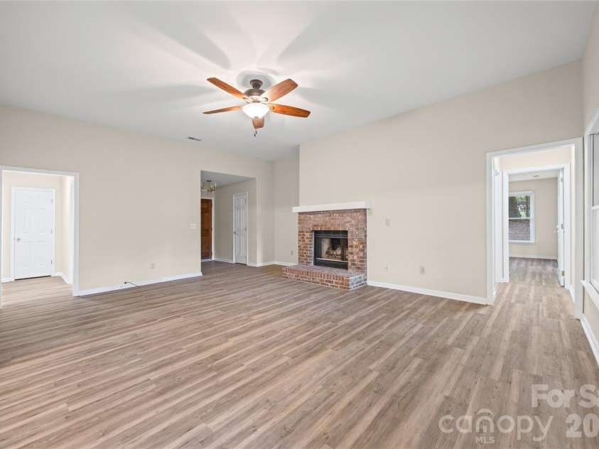 5053 Suwarrow Court, Tega Cay, SC 29708.  MLS# CAR4395650, YatesRealty ID 35103. 