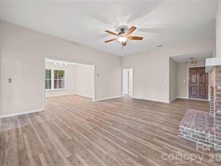 5053 Suwarrow Court, Tega Cay, SC 29708.  MLS# CAR4395650, YatesRealty ID 35103. 