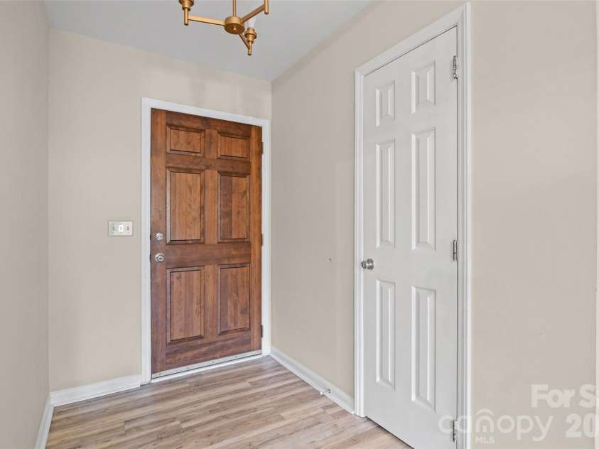 5053 Suwarrow Court, Tega Cay, SC 29708.  MLS# CAR4395650, YatesRealty ID 35103. 