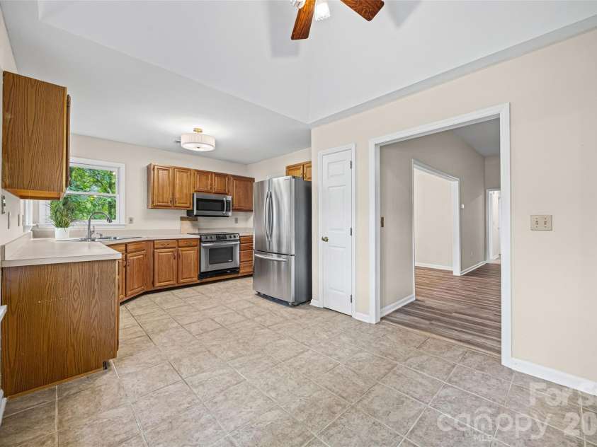 5053 Suwarrow Court, Tega Cay, SC 29708.  MLS# CAR4395650, YatesRealty ID 35103. 