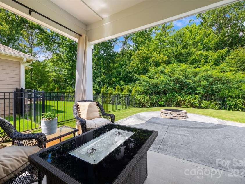 731 Lagan Court, Fort Mill, SC 29715.  MLS# CAR4284293, YatesRealty ID 35103. 