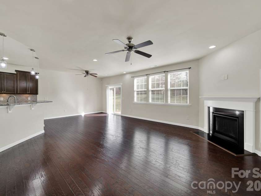 10328 Ebbets Road, Charlotte, NC 28273.  MLS# CAR4409878, YatesRealty ID 35104. Family Room