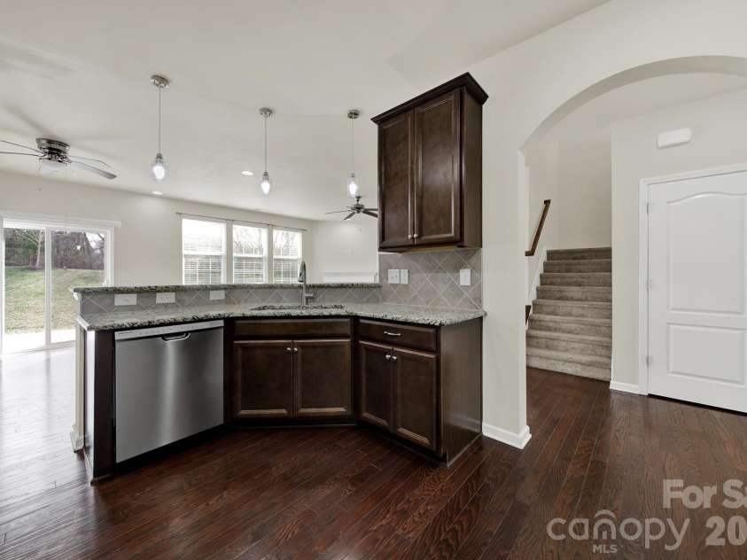 10328 Ebbets Road, Charlotte, NC 28273.  MLS# CAR4409878, YatesRealty ID 35104. Kitchen