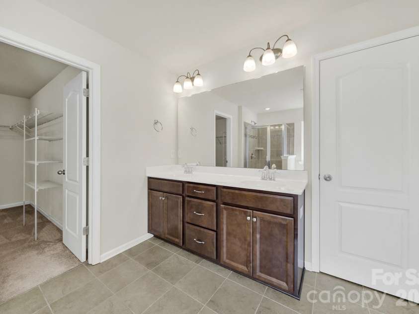 10328 Ebbets Road, Charlotte, NC 28273.  MLS# CAR4409878, YatesRealty ID 35104. Primary Bathroom