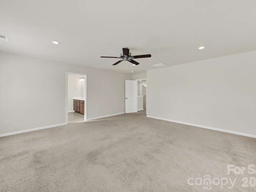 10328 Ebbets Road, Charlotte, NC 28273.  MLS# CAR4409878, YatesRealty ID 35104. Primary Bedroom