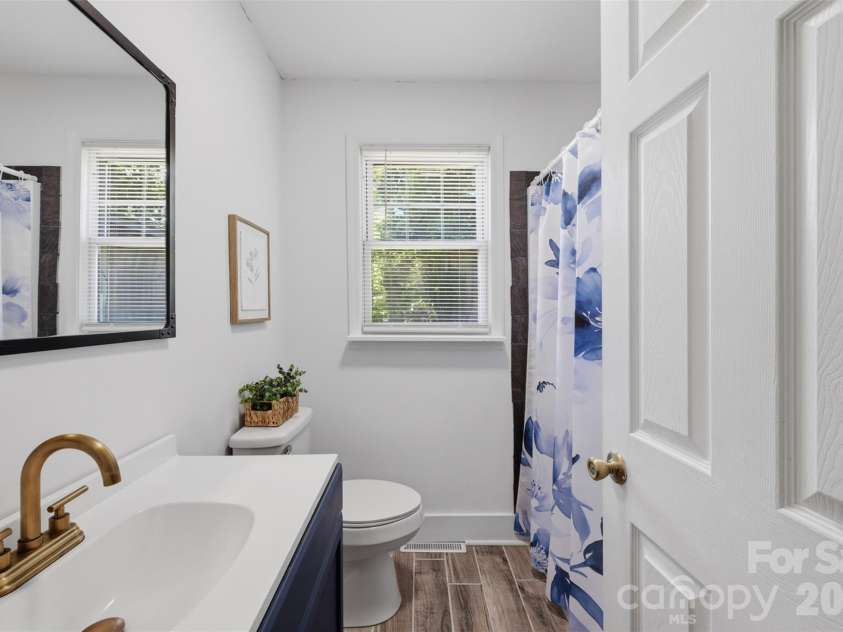 1320 Tom Fox Street, Morganton, NC 28655.  MLS# CAR4397352, YatesRealty ID 35105. 