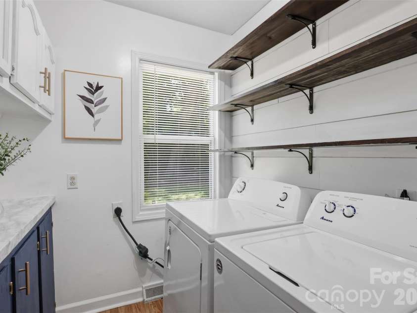1320 Tom Fox Street, Morganton, NC 28655.  MLS# CAR4397352, YatesRealty ID 35105. 