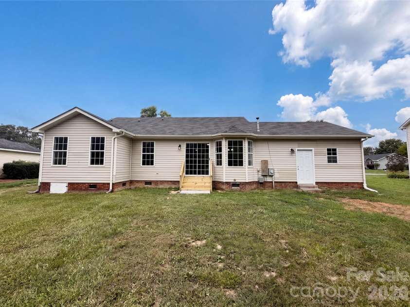 4901 Jacquelyne Drive, Indian Trail, NC 28079.  MLS# CAR4399082, YatesRealty ID 35106. 