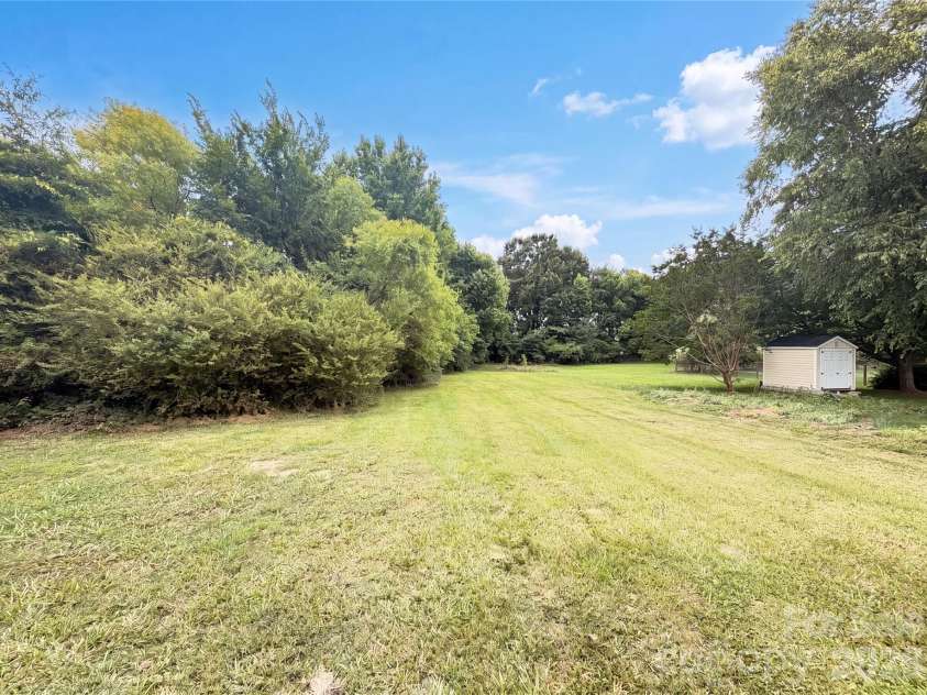 4901 Jacquelyne Drive, Indian Trail, NC 28079.  MLS# CAR4399082, YatesRealty ID 35106. 