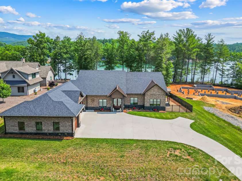 95 Linville View Drive, Nebo, NC 28761.  MLS# CAR4395600, YatesRealty ID 35107. 