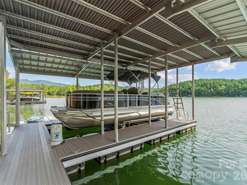 95 Linville View Drive, Nebo, NC 28761.  MLS# CAR4395600, YatesRealty ID 35107. 