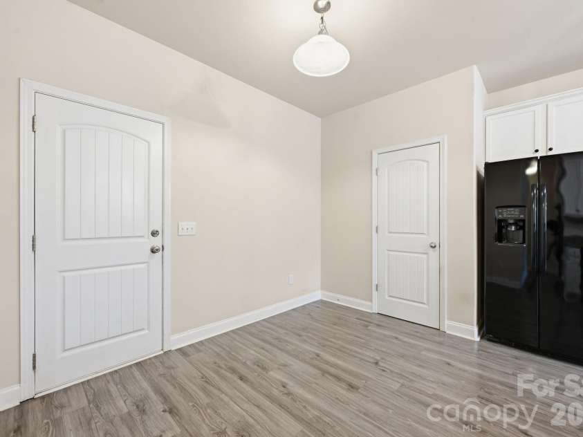 7820 Rockland Drive, Charlotte, NC 28213.  MLS# CAR4395155, YatesRealty ID 35108. 