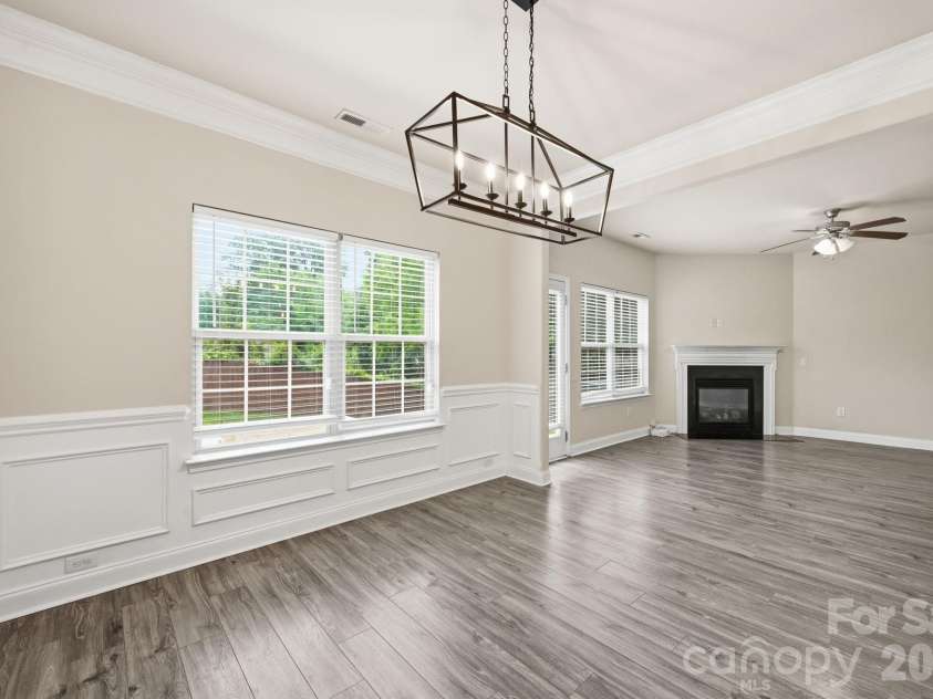 7820 Rockland Drive, Charlotte, NC 28213.  MLS# CAR4395155, YatesRealty ID 35108. 