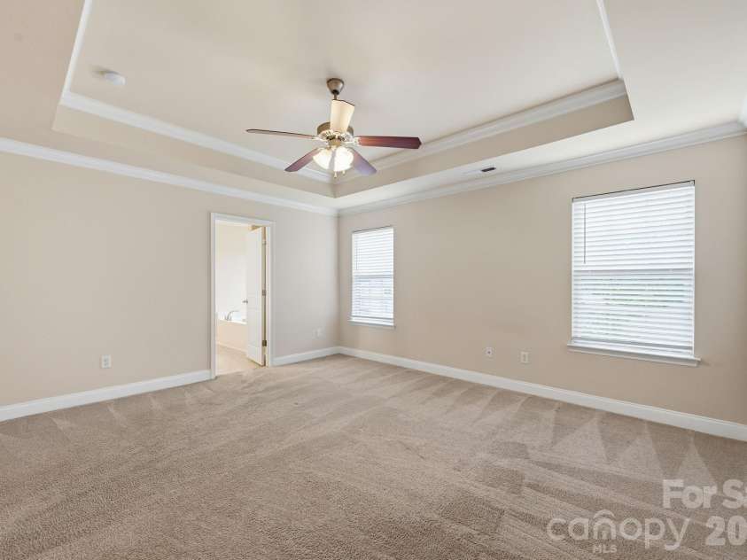 7820 Rockland Drive, Charlotte, NC 28213.  MLS# CAR4395155, YatesRealty ID 35108. 