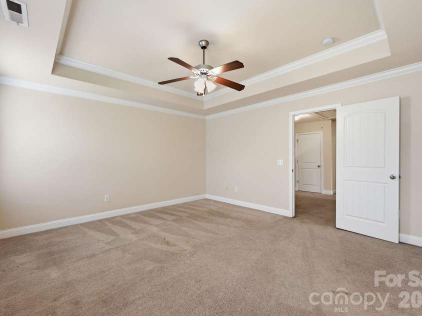 7820 Rockland Drive, Charlotte, NC 28213.  MLS# CAR4395155, YatesRealty ID 35108. 