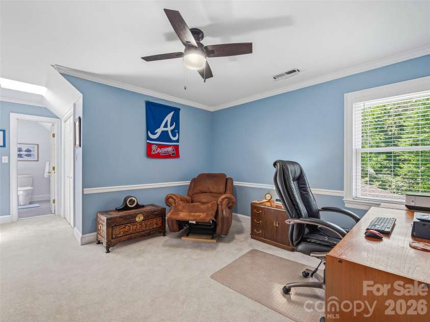 1005 Windsor Drive, Asheville, NC 28803.  MLS# CAR4399959, YatesRealty ID 35109. 