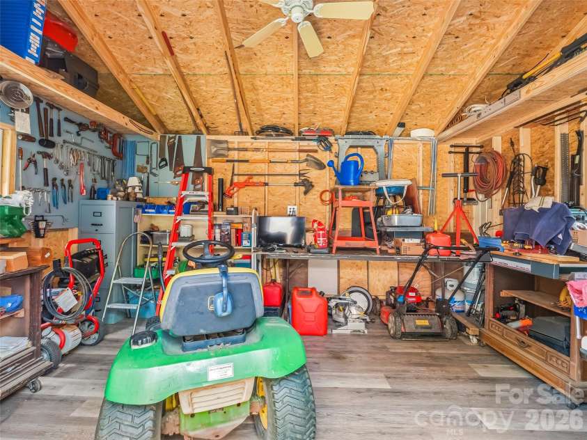 1005 Windsor Drive, Asheville, NC 28803.  MLS# CAR4399959, YatesRealty ID 35109. 