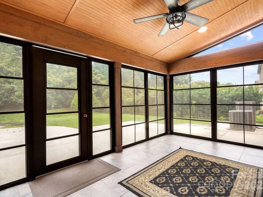 9714 Woburn Road, Charlotte, NC 28277.  MLS# CAR4289272, YatesRealty ID 35109. 