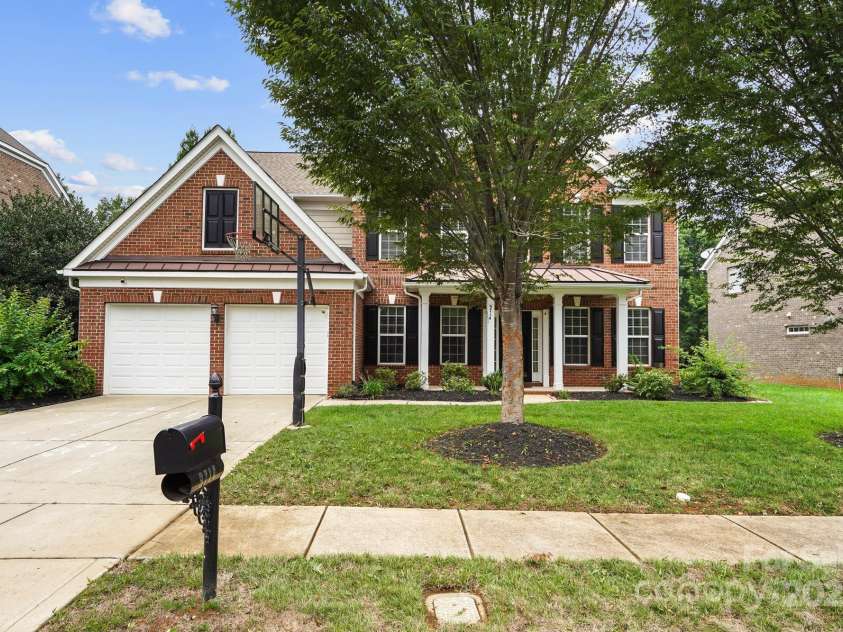 9714 Woburn Road, Charlotte, NC 28277.  MLS# CAR4289272, YatesRealty ID 35109. 