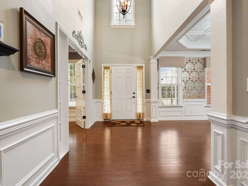 9714 Woburn Road, Charlotte, NC 28277.  MLS# CAR4289272, YatesRealty ID 35109. 