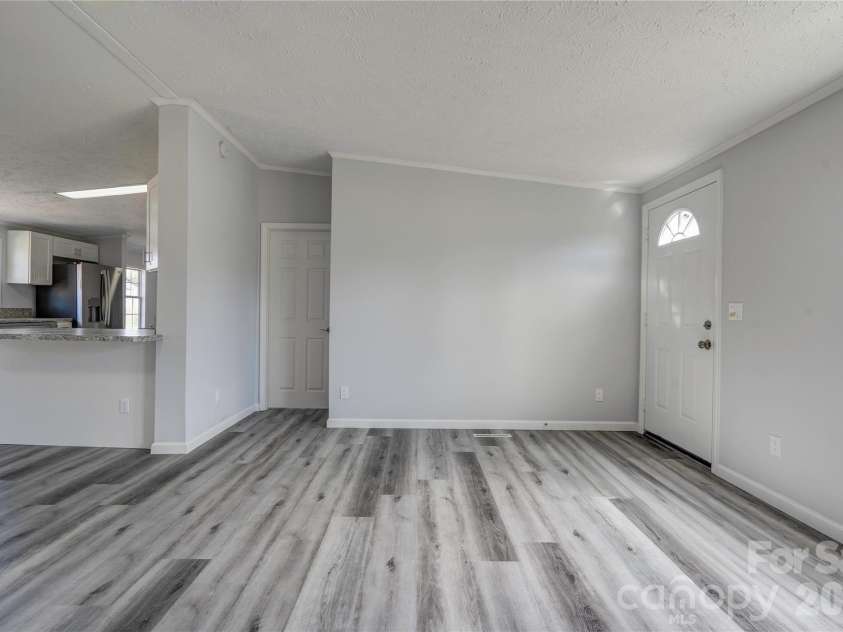 112 Jenny Drive, Shelby, NC 28152.  MLS# CAR4346824, YatesRealty ID 3511. 