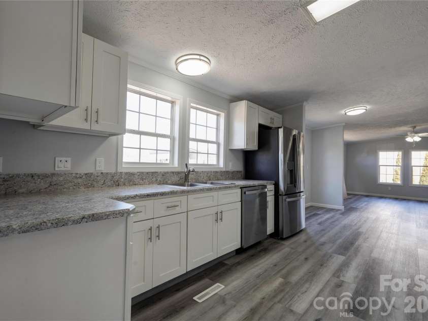 112 Jenny Drive, Shelby, NC 28152.  MLS# CAR4346824, YatesRealty ID 3511. 