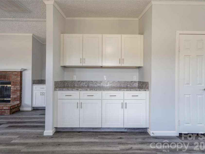112 Jenny Drive, Shelby, NC 28152.  MLS# CAR4346824, YatesRealty ID 3511. 