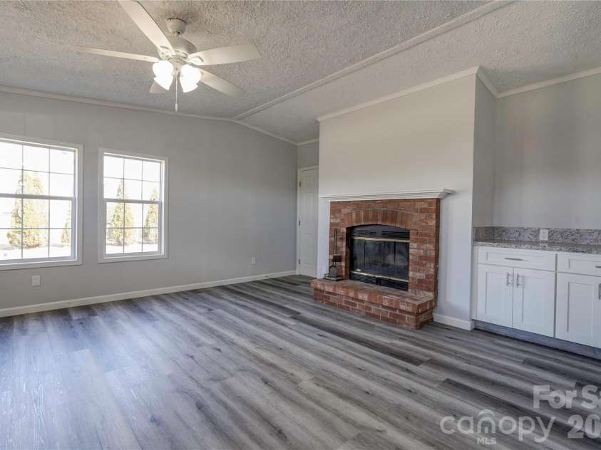 112 Jenny Drive, Shelby, NC 28152.  MLS# CAR4346824, YatesRealty ID 3511. 