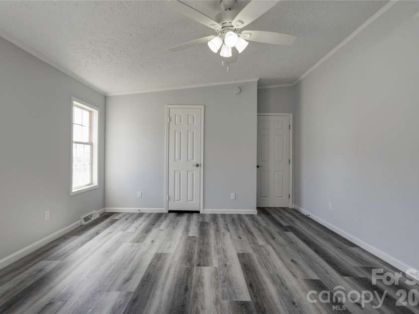 112 Jenny Drive, Shelby, NC 28152.  MLS# CAR4346824, YatesRealty ID 3511. 