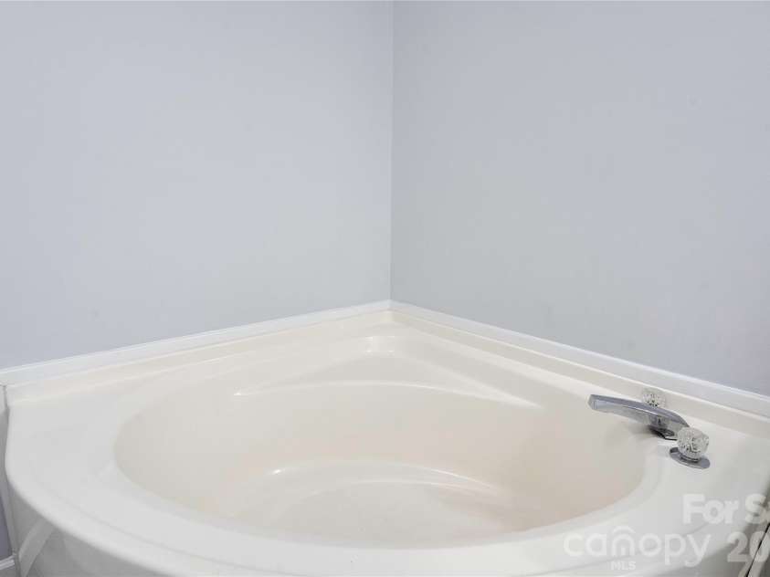 112 Jenny Drive, Shelby, NC 28152.  MLS# CAR4346824, YatesRealty ID 3511. 