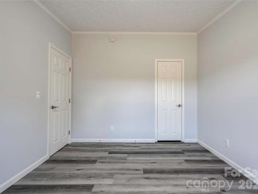 112 Jenny Drive, Shelby, NC 28152.  MLS# CAR4346824, YatesRealty ID 3511. 
