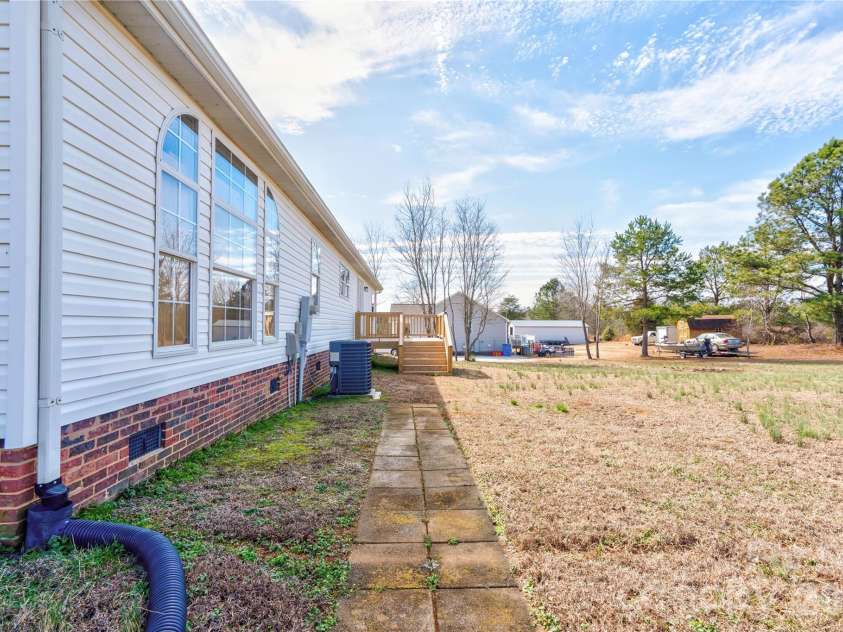 112 Jenny Drive, Shelby, NC 28152.  MLS# CAR4346824, YatesRealty ID 3511. 