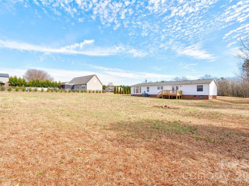 112 Jenny Drive, Shelby, NC 28152.  MLS# CAR4346824, YatesRealty ID 3511. 