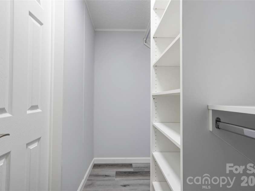 112 Jenny Drive, Shelby, NC 28152.  MLS# CAR4346824, YatesRealty ID 3511. 