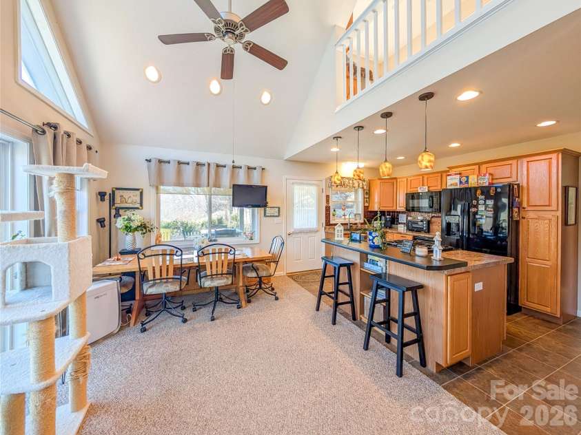 305 Majestic Mountain Drive, Burnsville, NC 28714.  MLS# CAR4336444, YatesRealty ID 3511. 