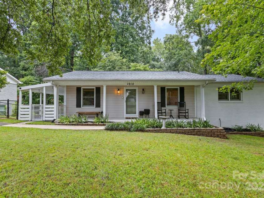 1910 Normandy Road, Kannapolis, NC 28081.  MLS# CAR4289059, YatesRealty ID 35110. 