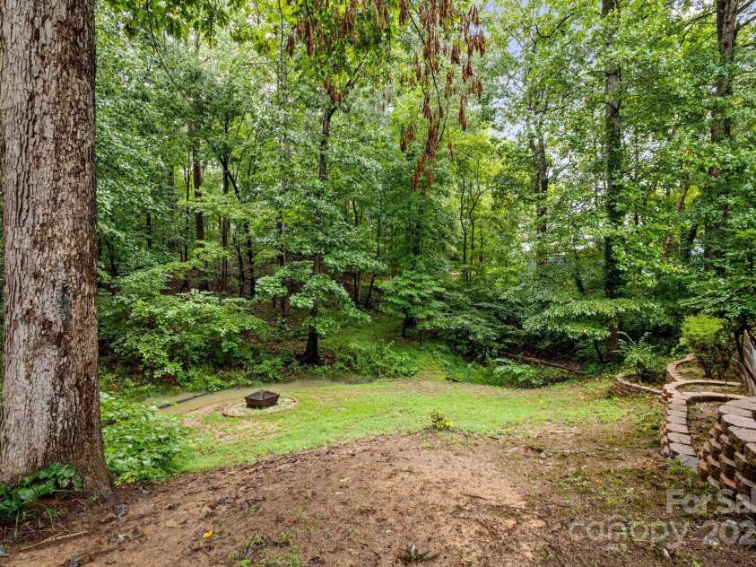 1910 Normandy Road, Kannapolis, NC 28081.  MLS# CAR4289059, YatesRealty ID 35110. 