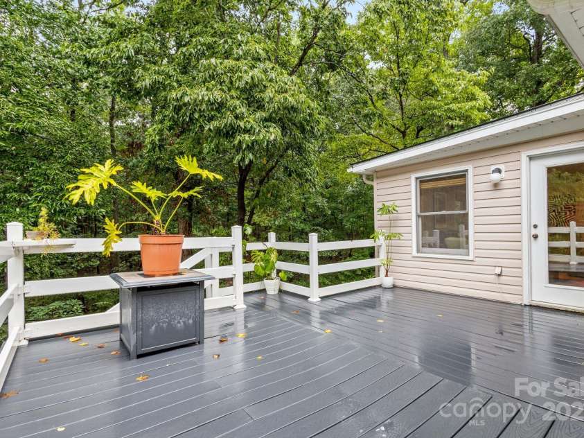 1910 Normandy Road, Kannapolis, NC 28081.  MLS# CAR4289059, YatesRealty ID 35110. 