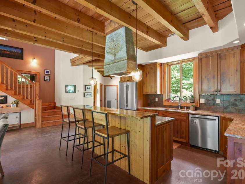 24 Merriwood Trail, Arden, NC 28704.  MLS# CAR4396503, YatesRealty ID 35111. Chef's kitchen