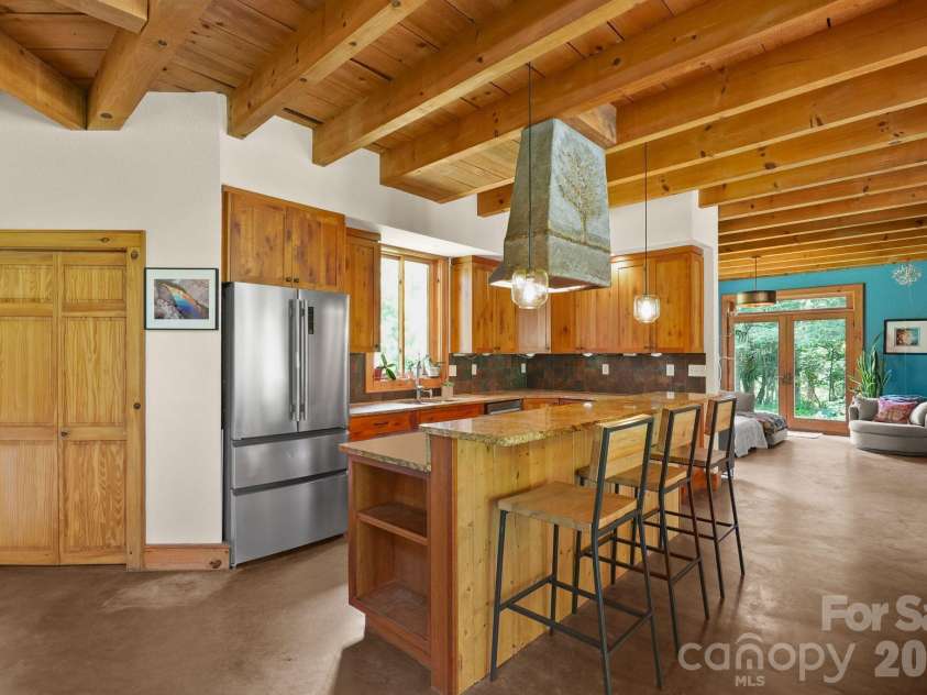 24 Merriwood Trail, Arden, NC 28704.  MLS# CAR4396503, YatesRealty ID 35111. Chef's kitchen